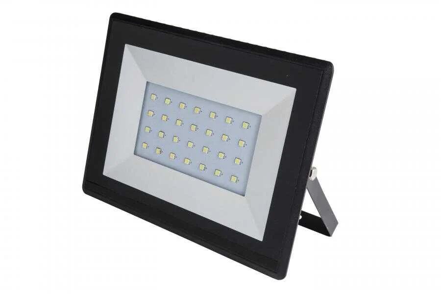 20W 6400K Beyaz Işık Led Projektör 1600 Lümen IP64