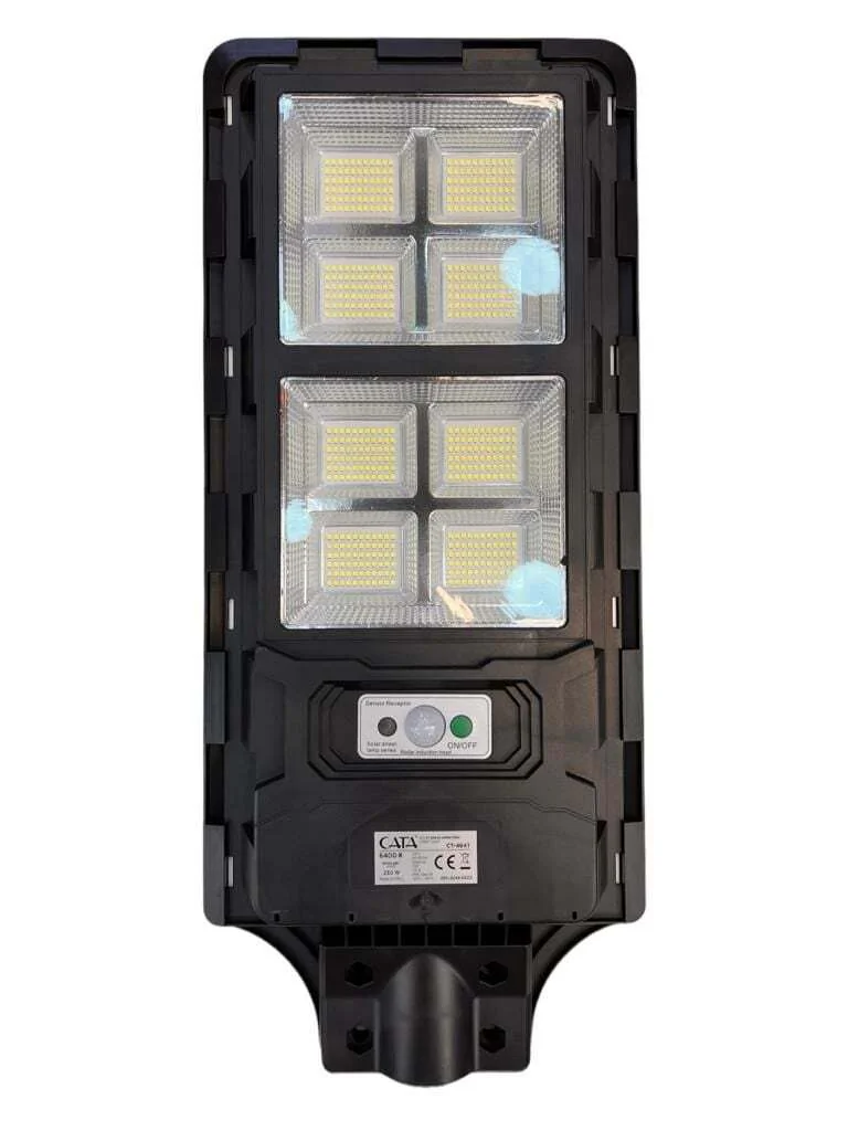 250W 6400K Beyaz Işık Fotoselli Mega Solar Led Sokak Armatürü Kumandalı 2200 Lümen IP65